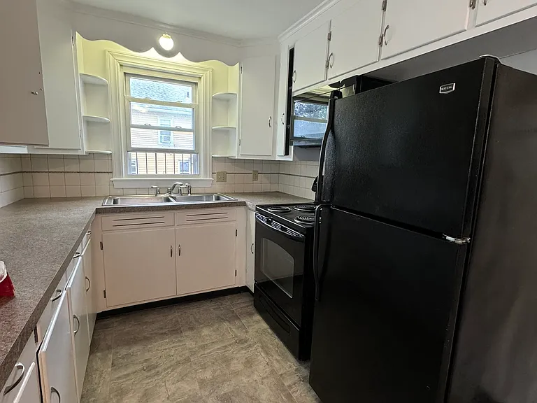 64 Lyman St #1-R — Photo 4