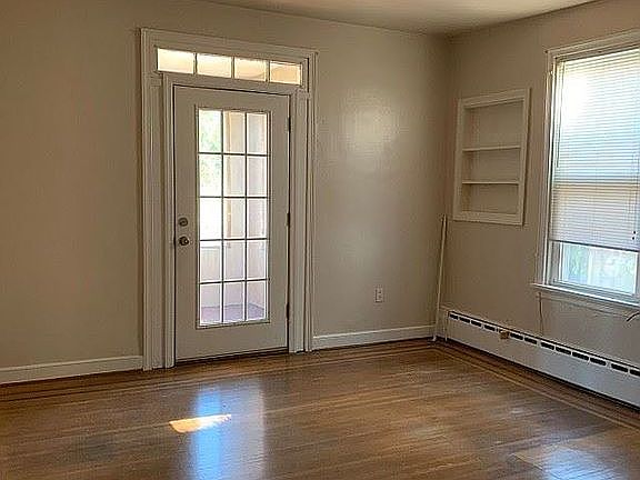 4th image of 1205 Potomac Ave APT 1S