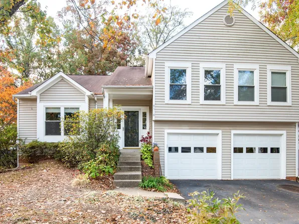 9518 Sandy Ct, Manassas, VA 20110
