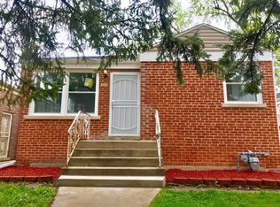 225 Rice Ave, Bellwood, IL 60104