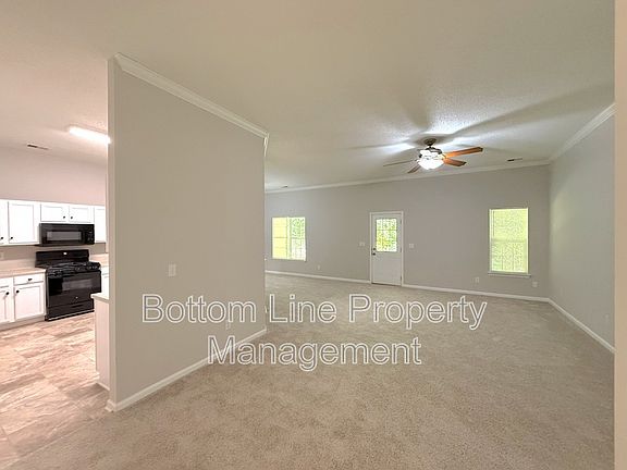 4th image of 1020 Stinson Glen Ln