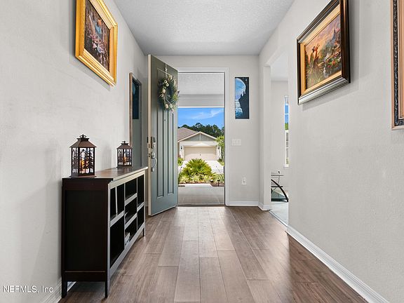 3rd image of 50 MYRTLE OAK Court