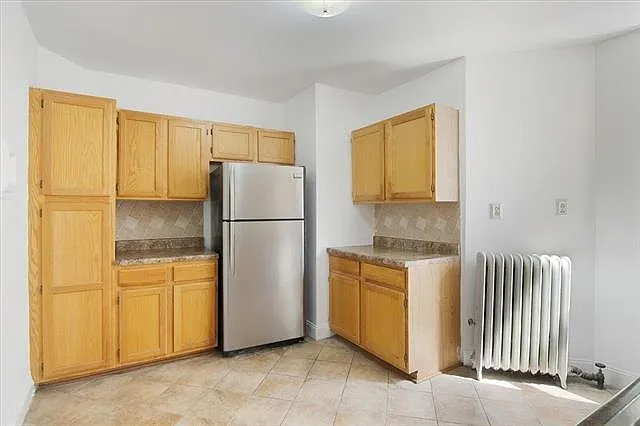 435 79th St #7 — Photo 3