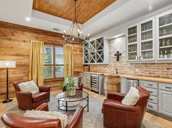 1020 Ivy Ln, Rockwall, TX 75087