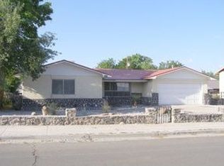 1004 Zuni Ln, Espanola, NM 87532
