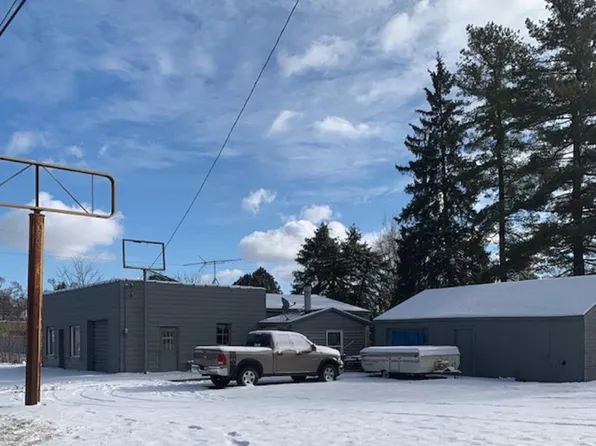 2523 Page Ave, Jackson, MI 49203