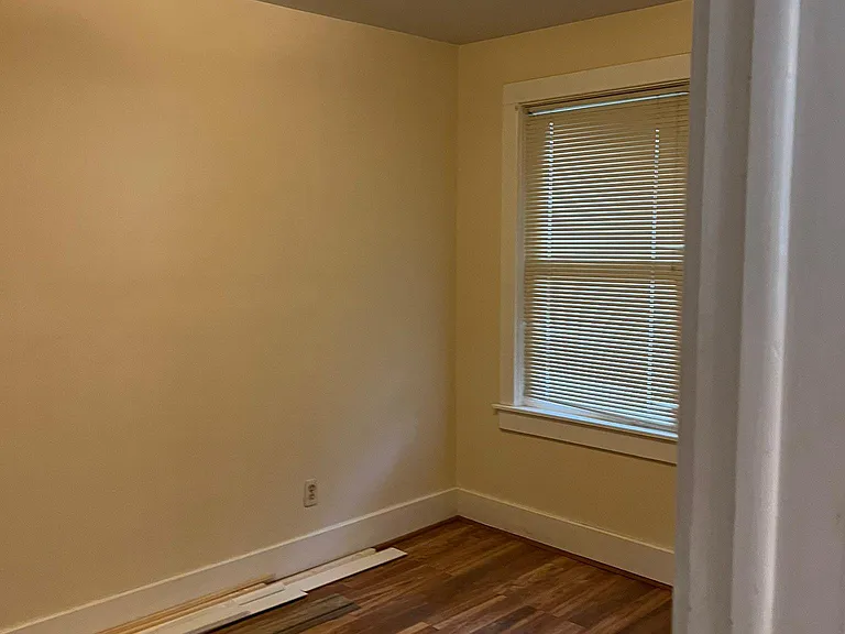 366 Woodmere Ave SE #1 — Photo 15