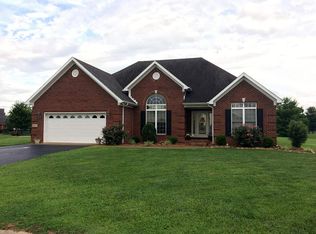 667 Rough Cir, Bowling Green, KY 42104