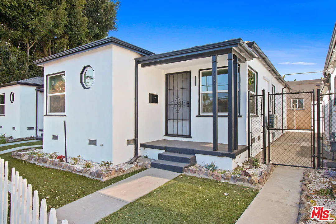 2 bed, 1.0 bath, 800 sqft, $2,795 — Photo 1