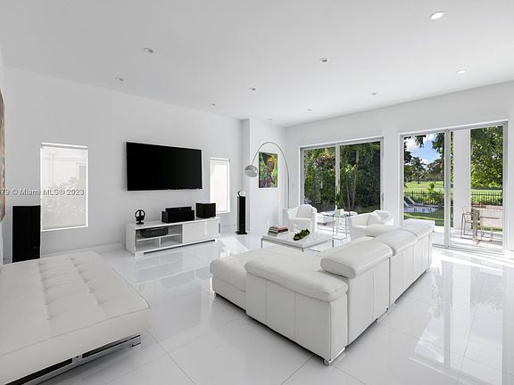 4th image of 6050 La Gorce Dr