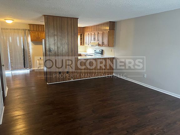 2nd image of 420 Salem St #N