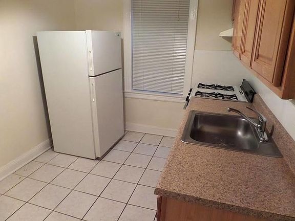 4th image of 4529 41st St APT 1F