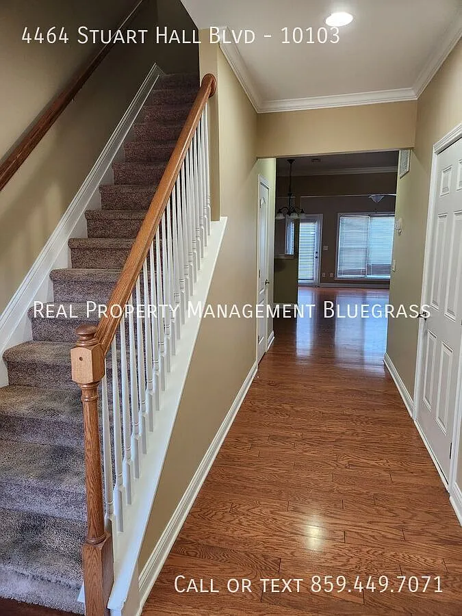 Spacious Townhome in Stuart Hall — Photo 2