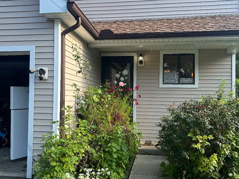 2 Tulip Ct — Photo 1
