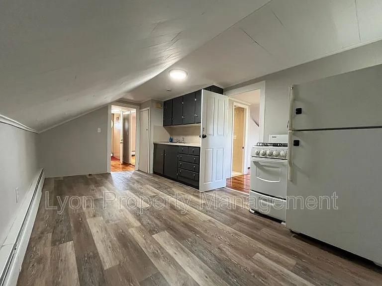 12 Oil Mill Ln #3-3A — Photo 4