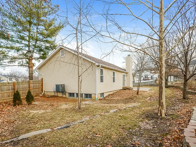 1202 Liberty Xing — Photo 25