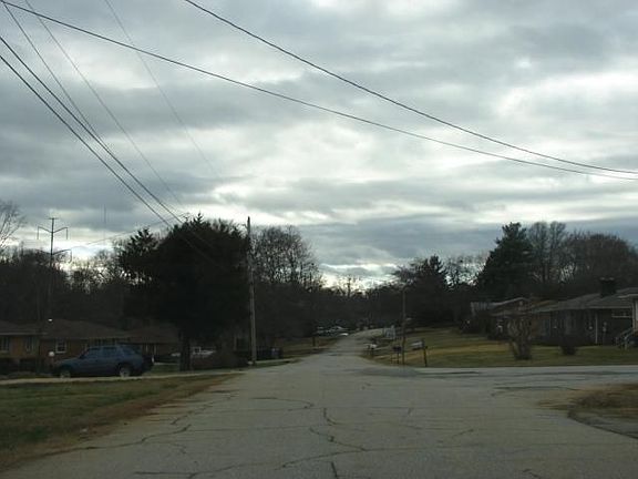3rd image of 12 Alice Farr Dr