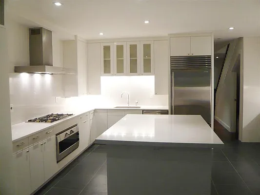 Rented by Sotheby's International Realty | media 4