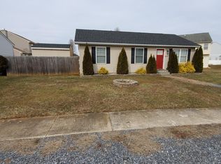 507 E 6th Ave, Ranson, WV 25438