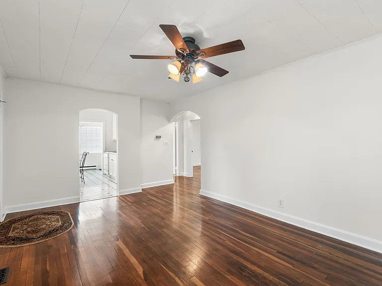 2727 Stratford Dr — Photo 7