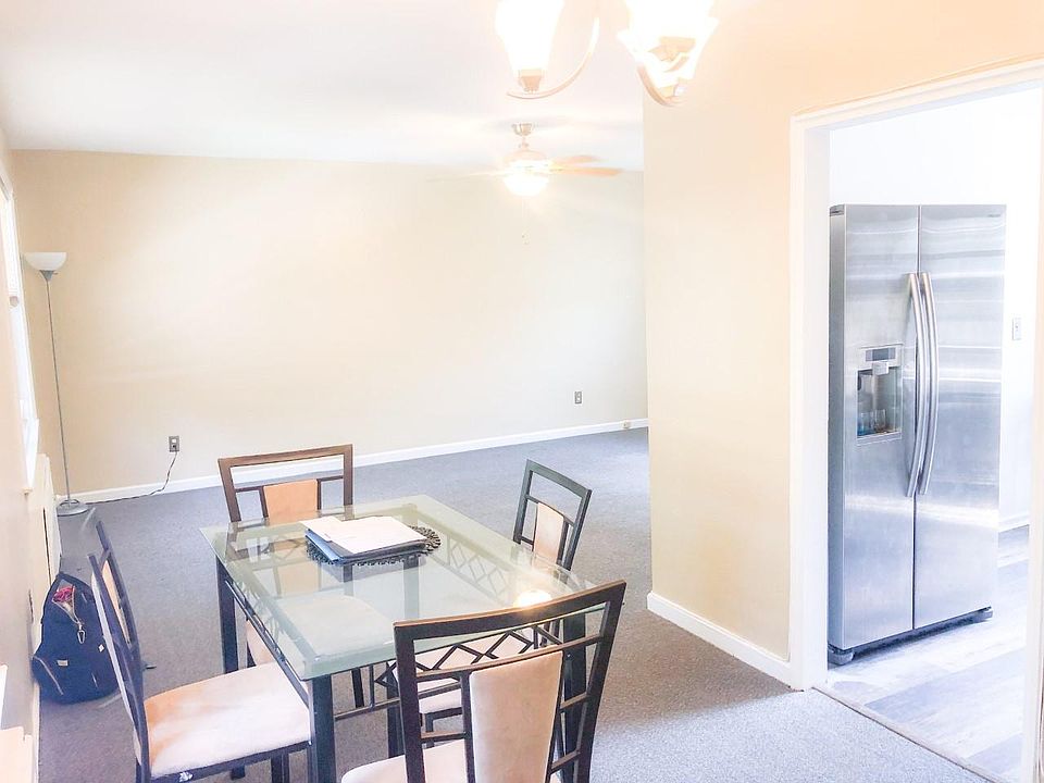 1st image of 3 Fieldstone Dr APT 94