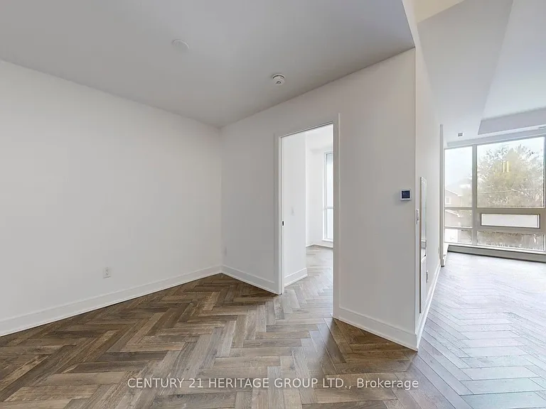 8888 Yonge St #103-L/W — Photo 13