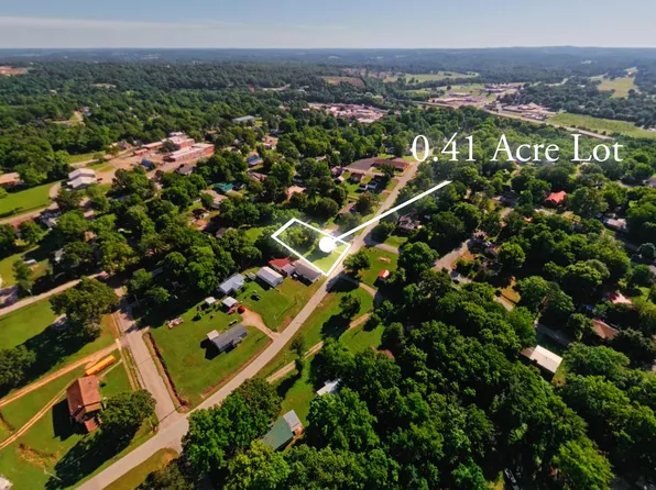 706 Pine Street, Thayer, MO 65791