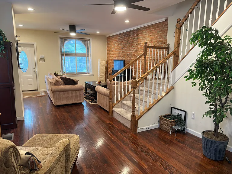 4331 Manayunk Ave #3-AVE2ND — Photo 2