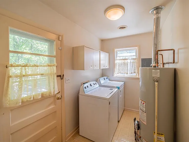 3015 Madison St — Photo 10