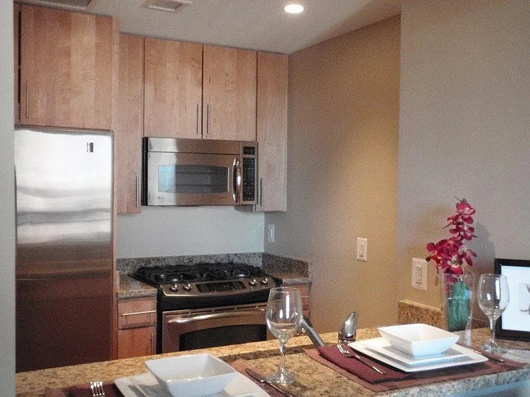 2050 Jamieson Ave #1109 — Photo 11
