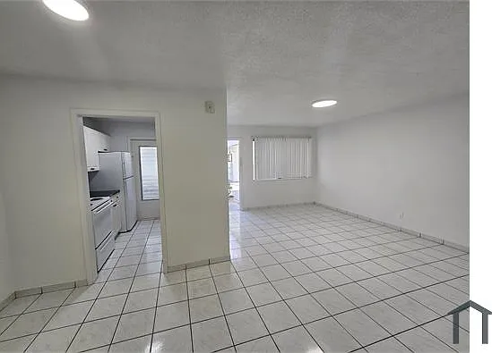1 bed, 640 sqft, $1,600 — Photo 1
