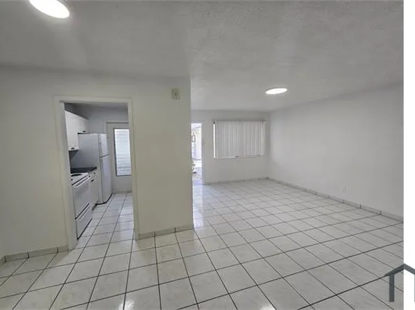 1719 Wiley St APT 2, Hollywood, FL 33020