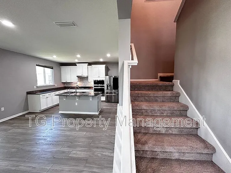 11646 Pacific Dogwood Ct — Photo 24