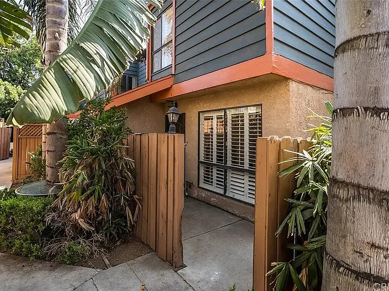 15024 Nordhoff St #12 — Photo 50