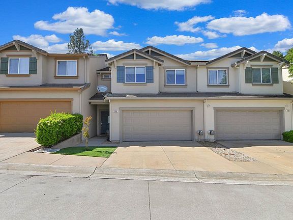 2nd image of 136 Bridle Point Cir
