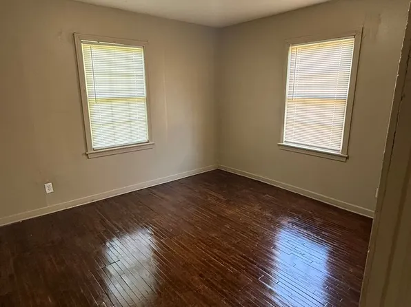 2450 N Lynwood Dr, Beaumont, TX 77703