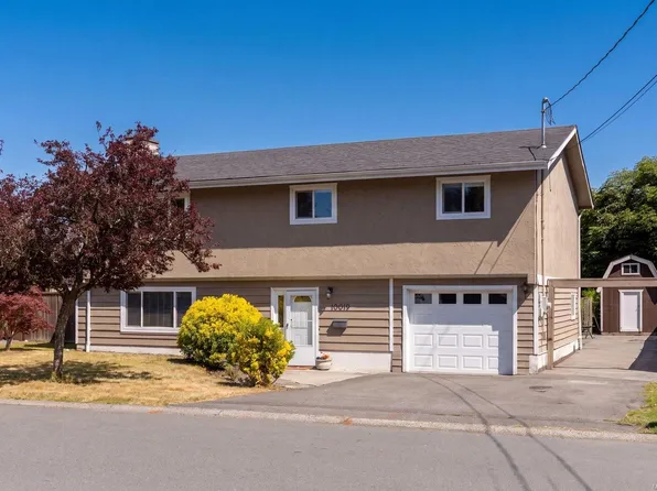 10019 Siddall Rd, Sidney, BC V8L 3M1