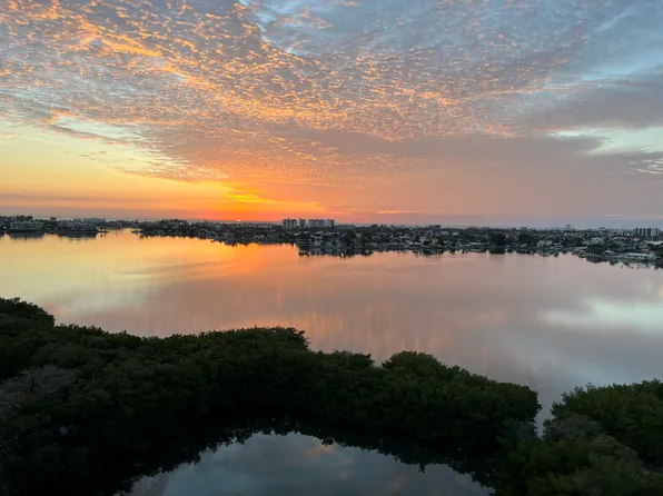 7050 Sunset Dr S APT 1215, South Pasadena, FL 33707