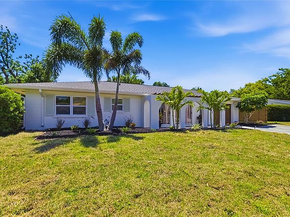 4th image of 2436 GOLDENROD STREET