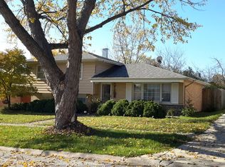 10518 S Aspen Dr, Palos Hills, IL