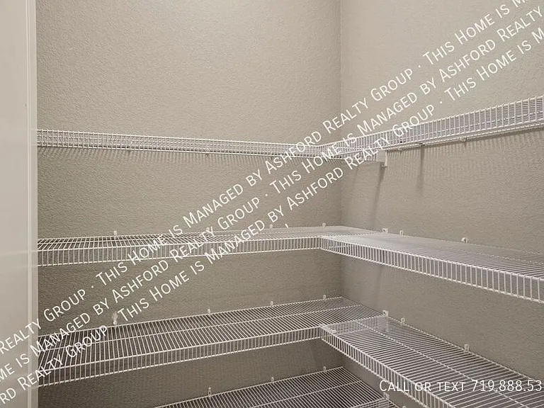 7215 Rim Bluff Ln — Photo 14