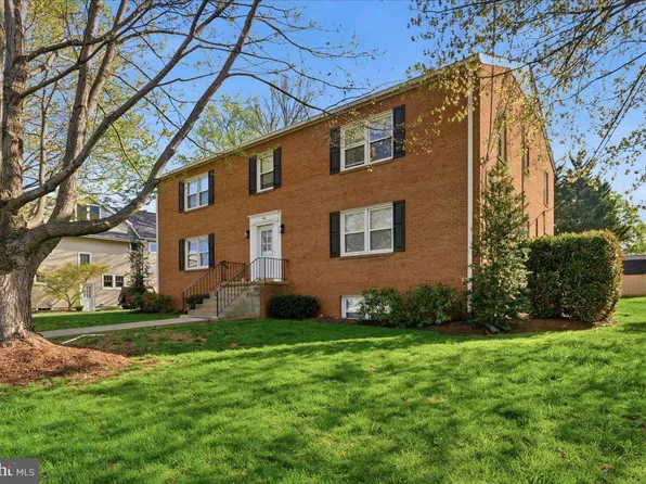 130 S 29th St, Purcellville, VA