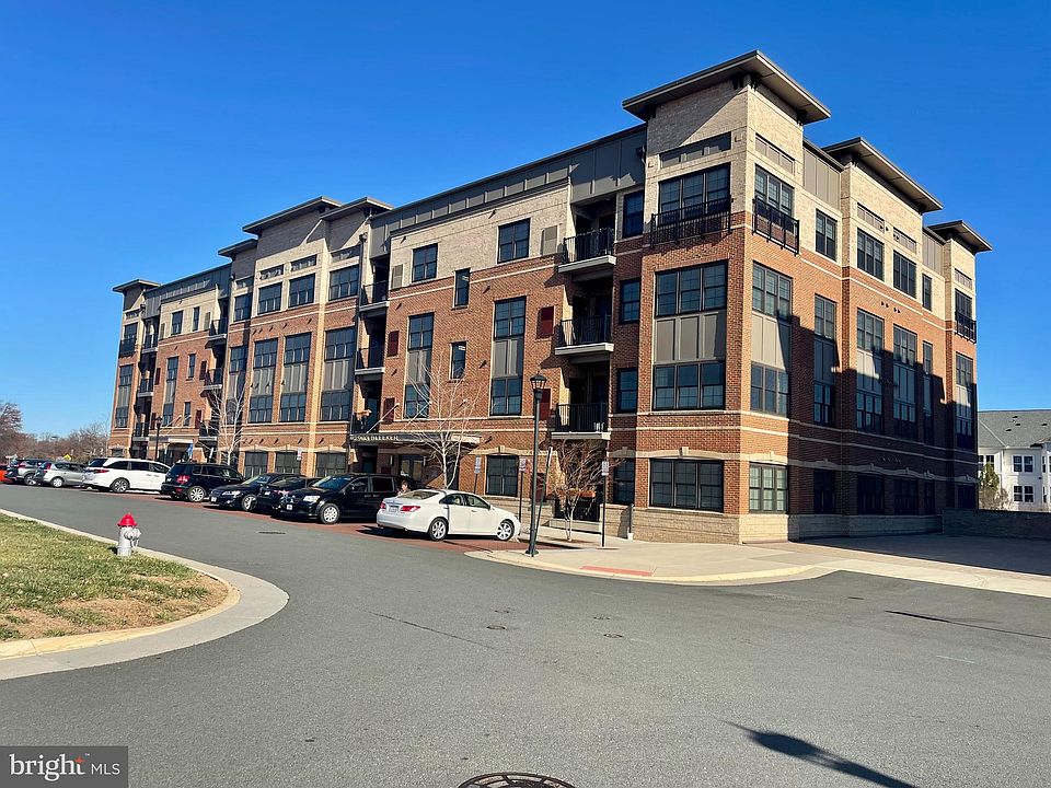 1st image of 2903 Bleeker St #5-304