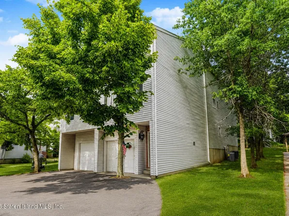 473 Ilyssa Way, Staten Island, NY 10312