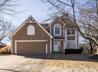 301 SW Marsh Wren St, Lees Summit, MO 64082