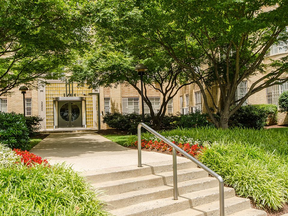 Enjoy the lush walk to Majestic Apartments