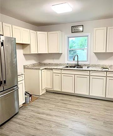 2nd image of 119 Kale St