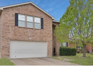 9208 Garden Springs Dr, Fort Worth, TX 76123