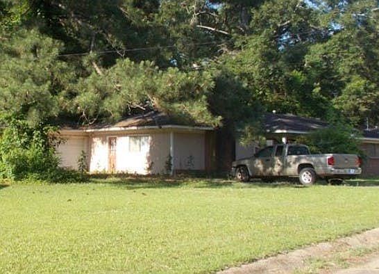 2nd image of 367 Leron Ave