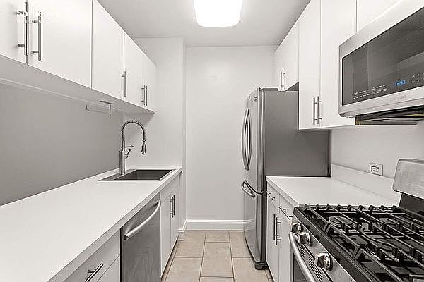 1st image of 250 S End Ave APT 1R